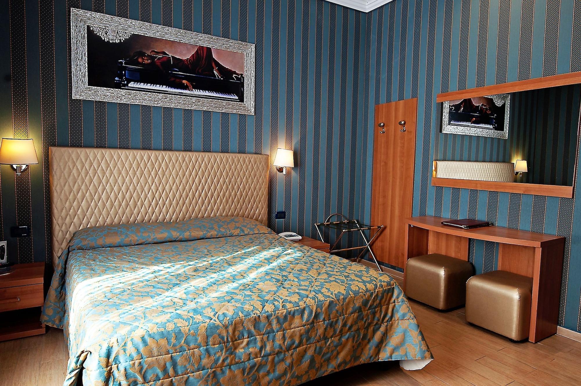 Hotel Lirico Roma Esterno foto