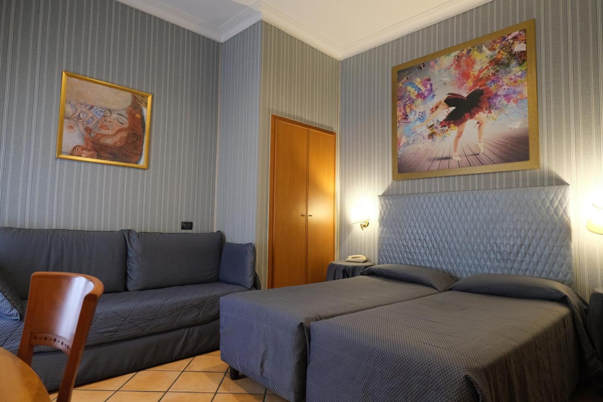 Hotel Lirico Roma Esterno foto