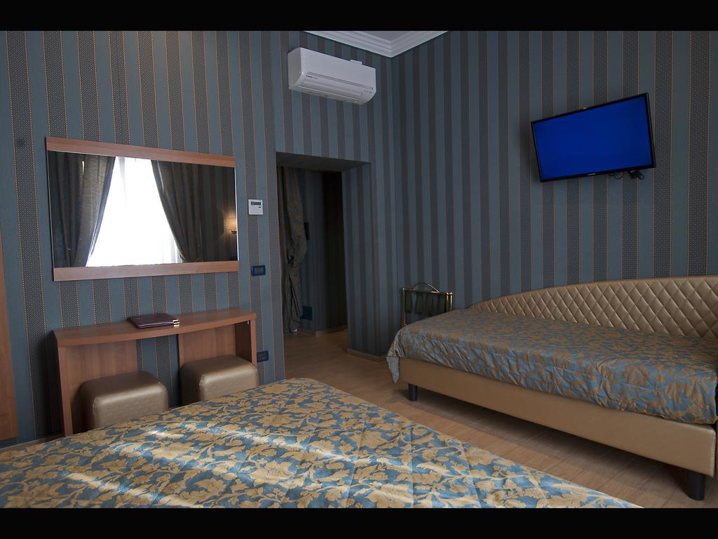 Hotel Lirico Roma Esterno foto