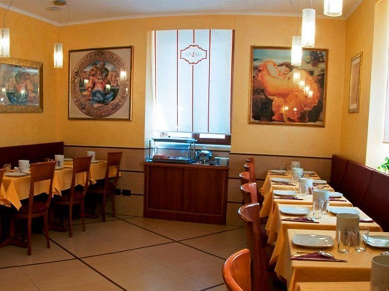 Hotel Lirico Roma Esterno foto